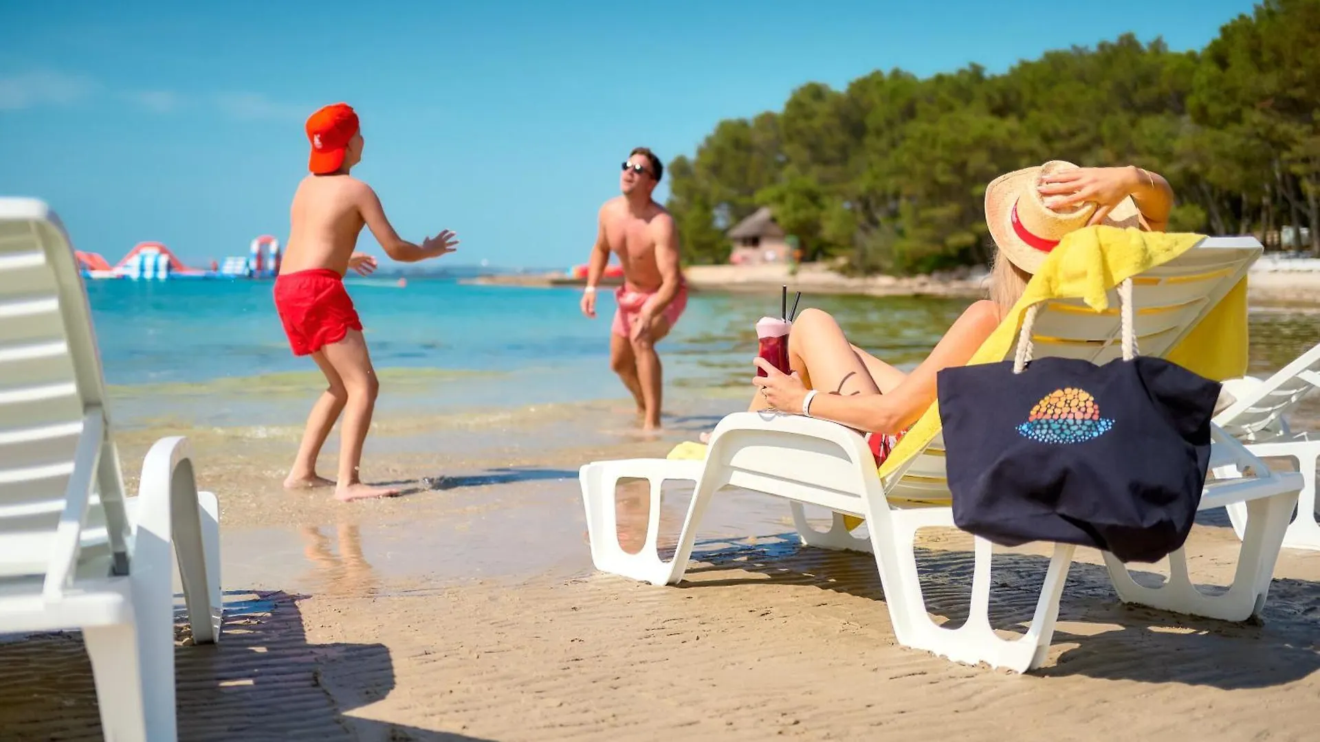 Pine Beach Pakostane Glamping Homes Holiday park