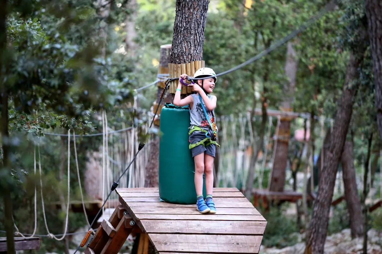 Pine Beach Pakostane Glamping Homes 0*,