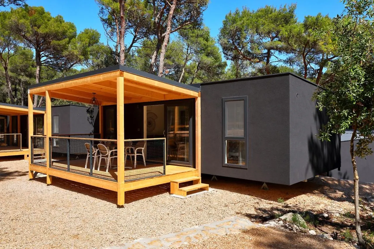 Pine Beach Pakostane Glamping Homes Croatia