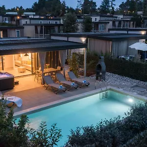 ***** Park za odmor Premium Homes Santa Marina, Lanterna Croatia