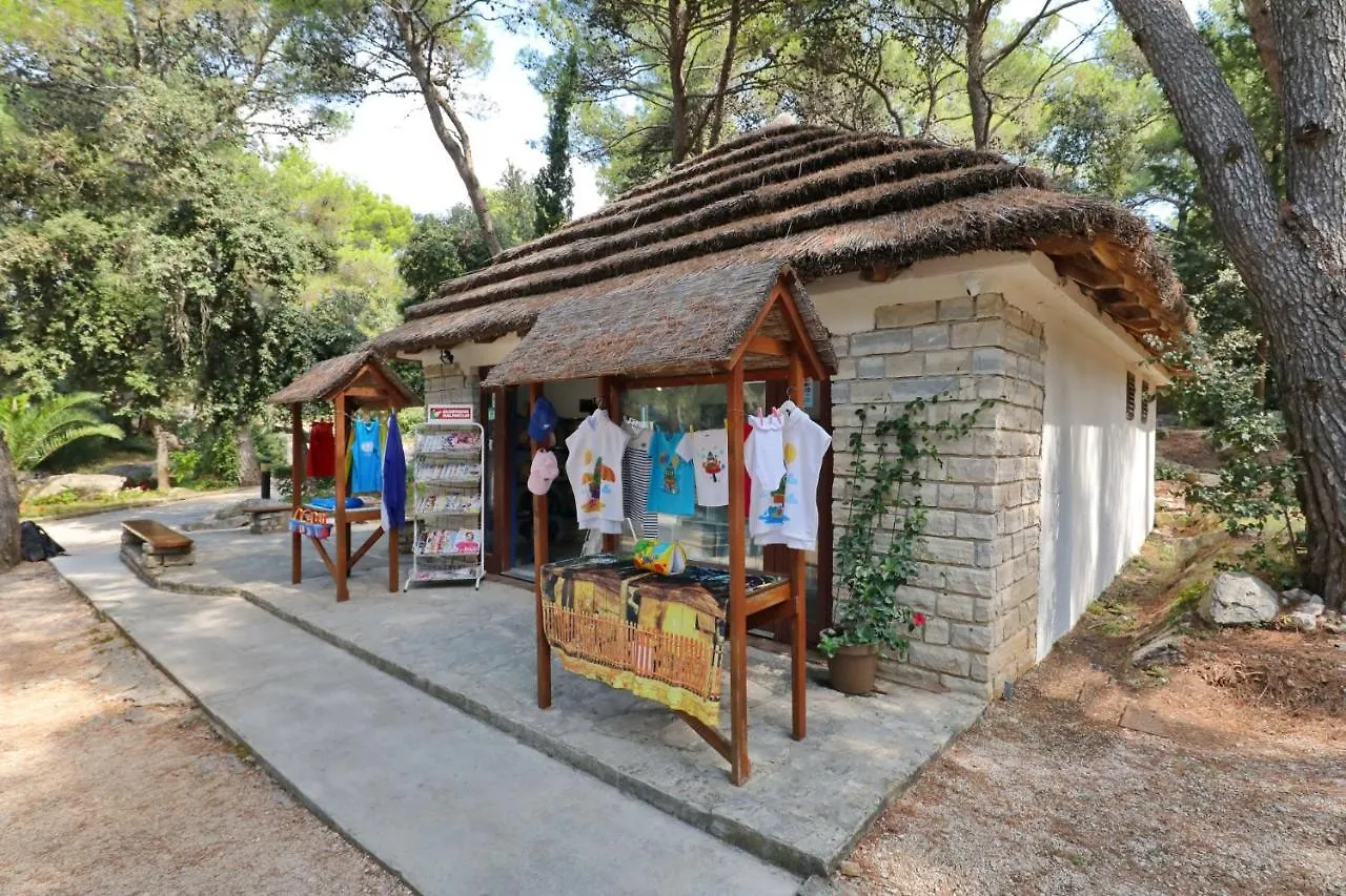 Vakantiepark Pine Beach Pakostane Glamping Homes